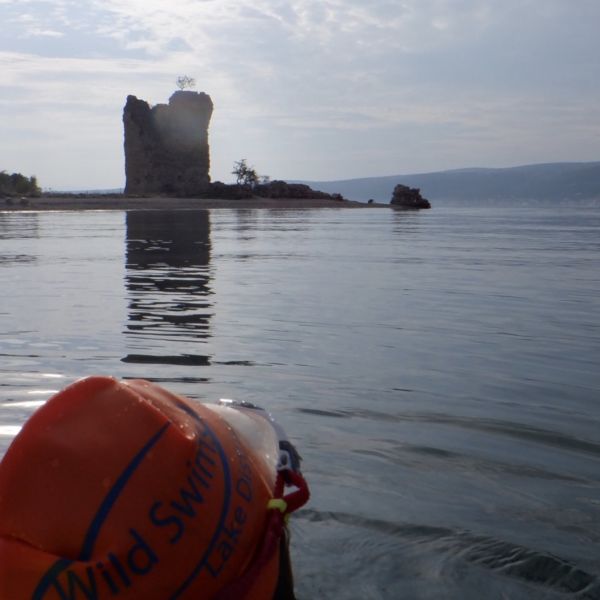 Swimming over to the Venetian tower in Starigrad.